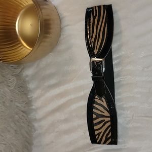 Sexy Sinching Leather Animal Print Belt